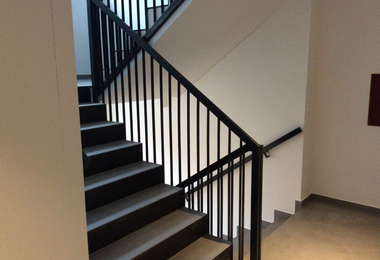 Festett acél korlát