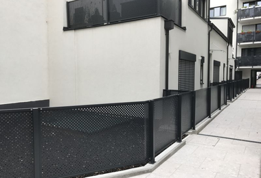 Alimínium korlát Bécs