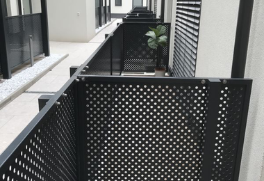 Alimínium korlát Bécs