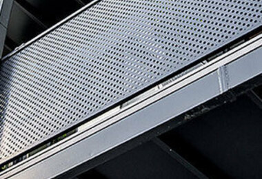 Geländer aus Aluminium im Zentrum von Wien